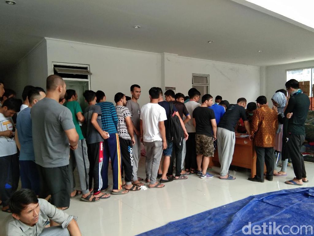 Mulai Besok, Pemprov DKI Tak Tanggung Makan Pencari Suaka di Kalideres Mulai Besok, Pemprov DKI Tak Tanggung Makan Pencari Suaka di Kalideres