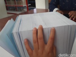 Wow! Skripsi Mahasiswa ITS ini Tebalnya 3.045 Halaman