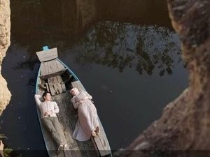 Inikah Foto Prewedding Cut Meyriska dan Roger Danuarta?