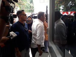 Tak Dapat Izin Jenguk Nunung, Sang Anak Bakal Kembali Nanti Malam Tak Dapat Izin Jenguk Nunung, Sang Anak Bakal Kembali Nanti Malam