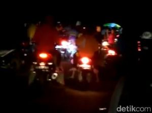 Isu Tsunami Bikin Warga Pesisir Tulungagung Panik dan Jauhi Pantai Isu Tsunami Bikin Warga Pesisir Tulungagung Panik dan Jauhi Pantai