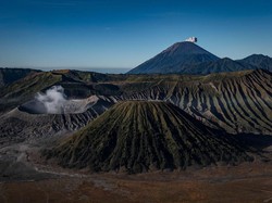 Ada Erupsi, Upacara Kemerdekaan di Gunung Bromo Tetap Diizinkan