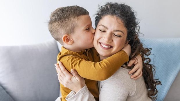 Ilustrasi ibu dan anak