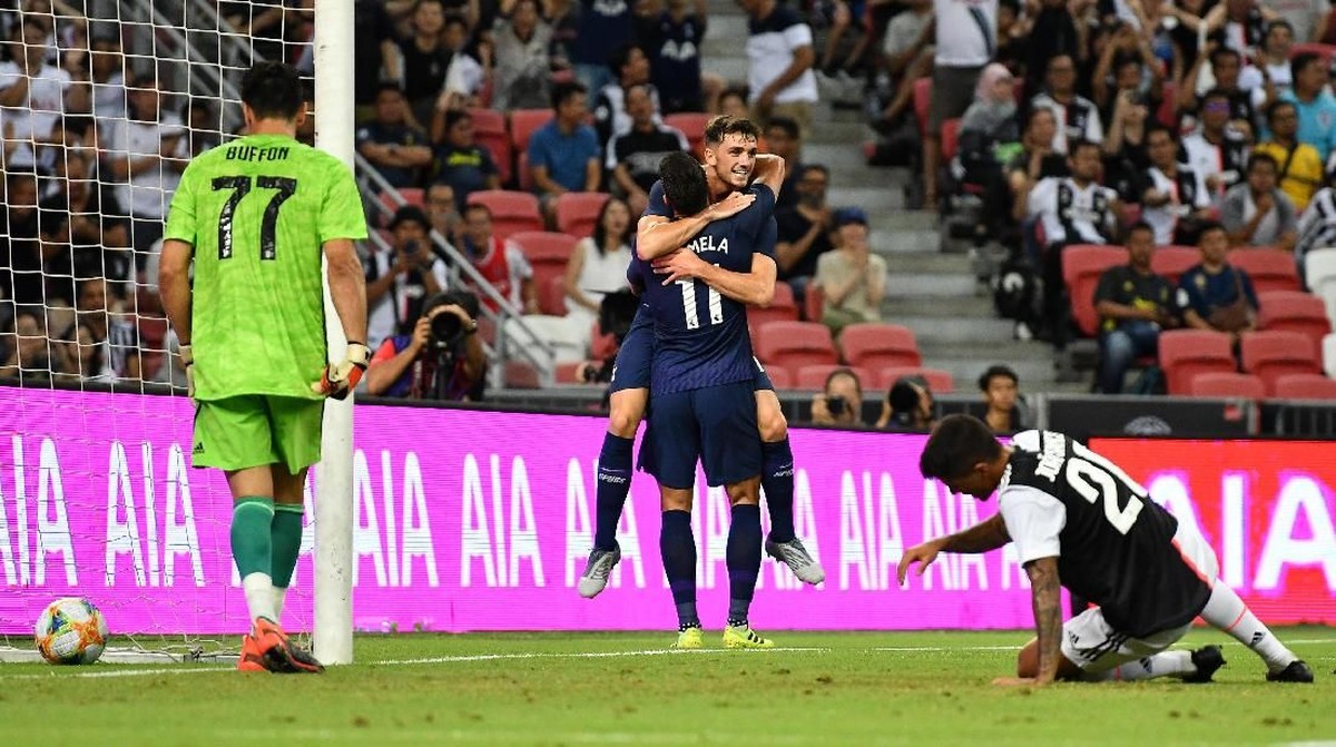Juventus kalah 2-3 dari Tottenham Hotspur. (Foto: Thananuwat Srirasant/Getty Images)
