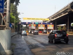 Sempat Ditutup Imbas Truk Terbakar, GT Rawamangun Kembali Dibuka