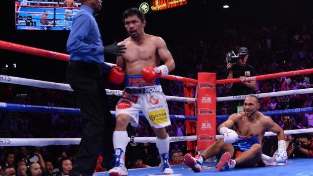 Keith Thurman sempat dijatuhkan Manny Pacquiao di ronde pertama.