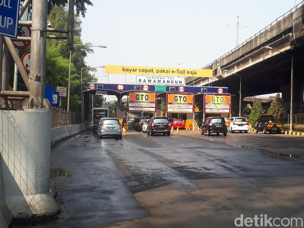 Kecelakan Truk Pertamina di Rawamangun Diduga karena Sopir Ngantuk Kecelakan Truk Pertamina di Rawamangun Diduga karena Sopir Ngantuk