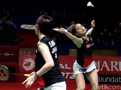 Yuki/Sayaka Jawara Ganda Putri Indonesia Open