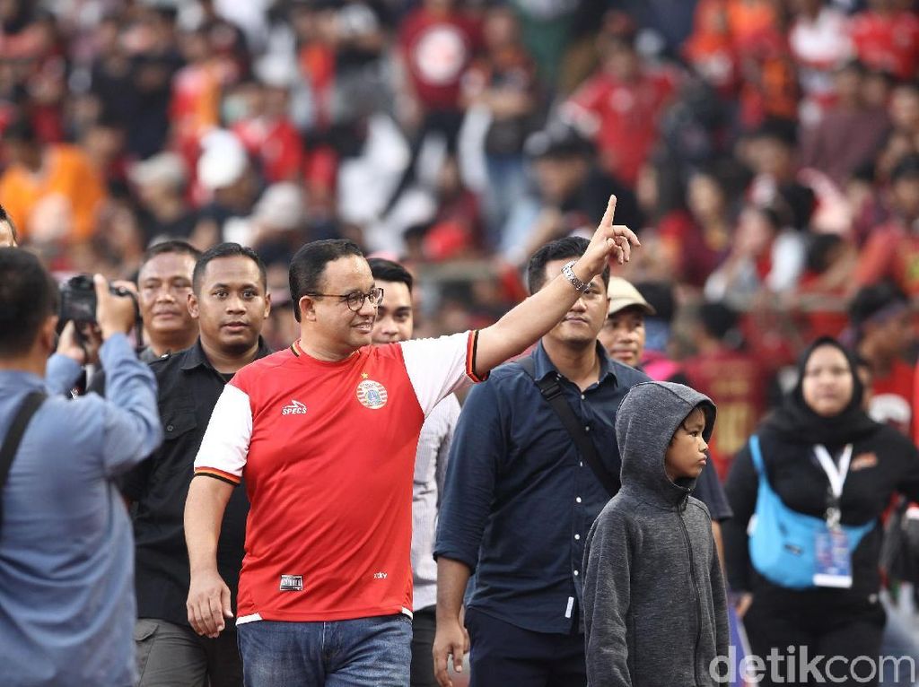 Nonton Persija Vs PSM, Anies Ditagih Stadion Lagi oleh Jakmania Nonton Persija Vs PSM, Anies Ditagih Stadion Lagi oleh Jakmania