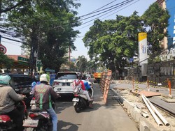 Melihat Pelebaran Trotoar Cikini Yang Diprotes Ferdinand PD