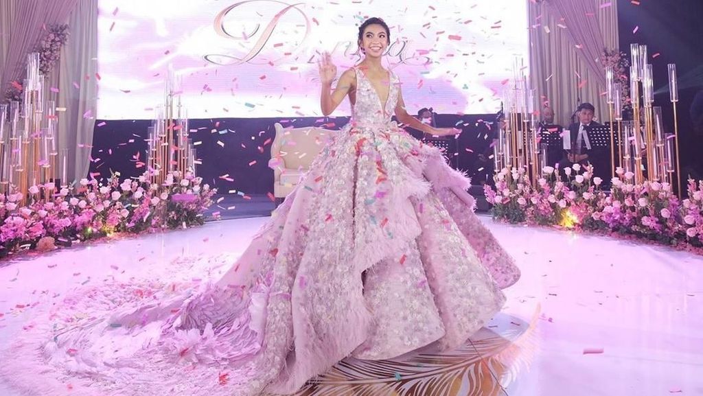 Jadi Putri Semalam, Intip Pesta Ultah Remaja yang Habiskan Rp 400 Jutaan Jadi Putri Semalam, Intip Pesta Ultah Remaja yang Habiskan Rp 400 Jutaan