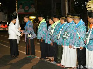 Bupati Anas Lepas Keberangkatan 443 Calon Jemaah Haji