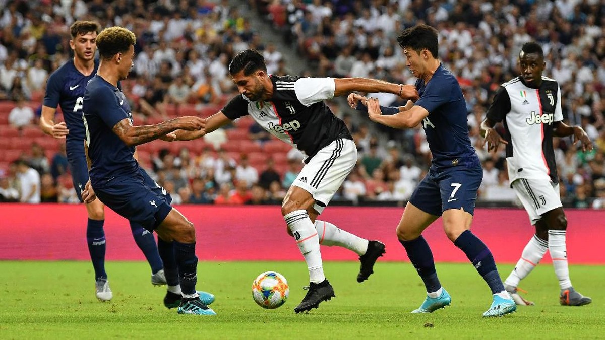 Juventus tertinggal 0-1 dari Tottenham Hotspur. (Foto: Thananuwat Srirasant/Getty Images)
