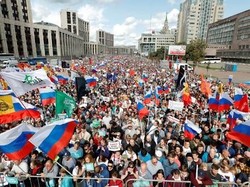 Ribuan Warga Moskow Kumpul di Alun-alun, Protes Oposisi Tak Bisa Ikut Pemilu