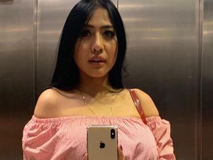 Hotman Paris Membela Jelly Jelo yang Tak Diberi Nafkah oleh Berondong Hotman Paris Membela Jelly Jelo yang Tak Diberi Nafkah oleh Berondong