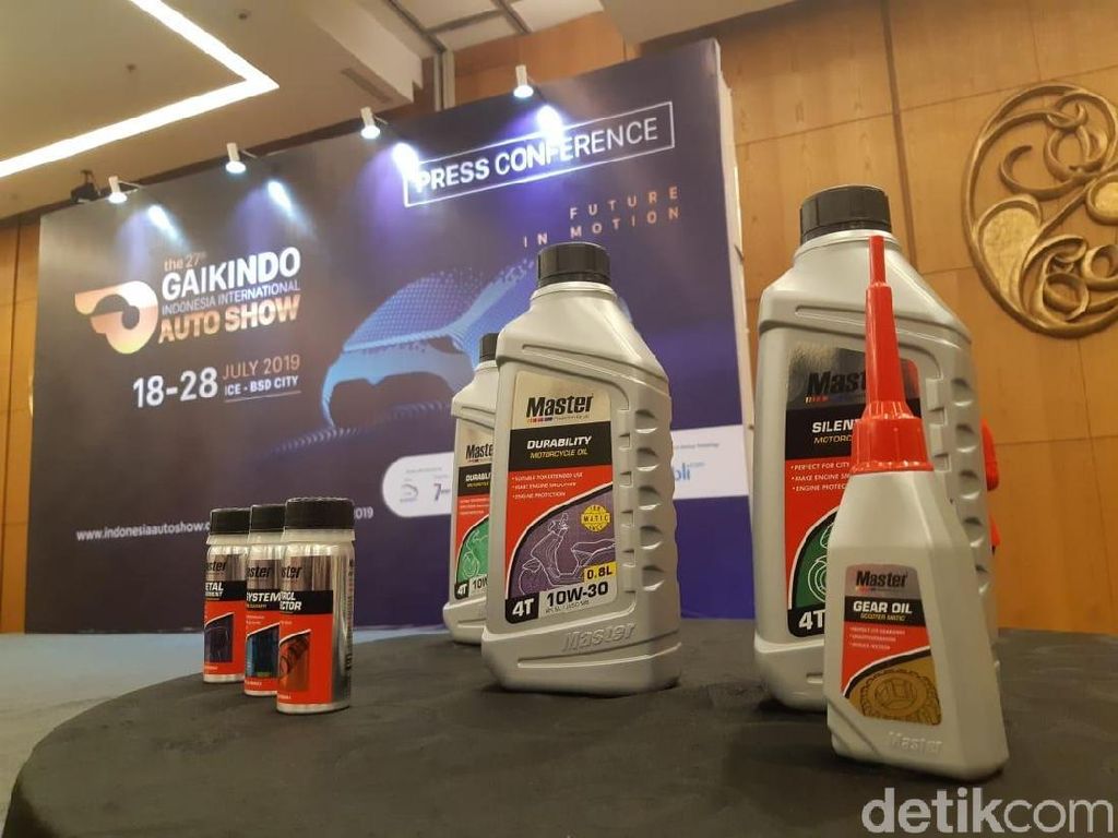 Pilih Oli buat Motor Tak Sembarangan, Tergantung Umur Kendaraan? Pilih Oli buat Motor Tak Sembarangan, Tergantung Umur Kendaraan?