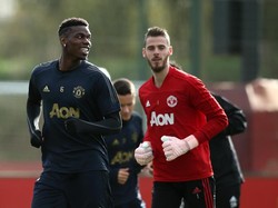Mata: Untuk Pogba dan De Gea, Bertahanlah di MU, Temanku