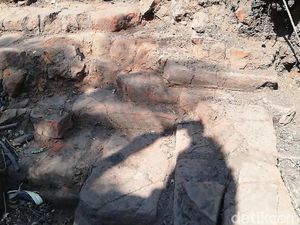 Penampakan Struktur Bata Diduga Bangunan Kuno di Pasuruan