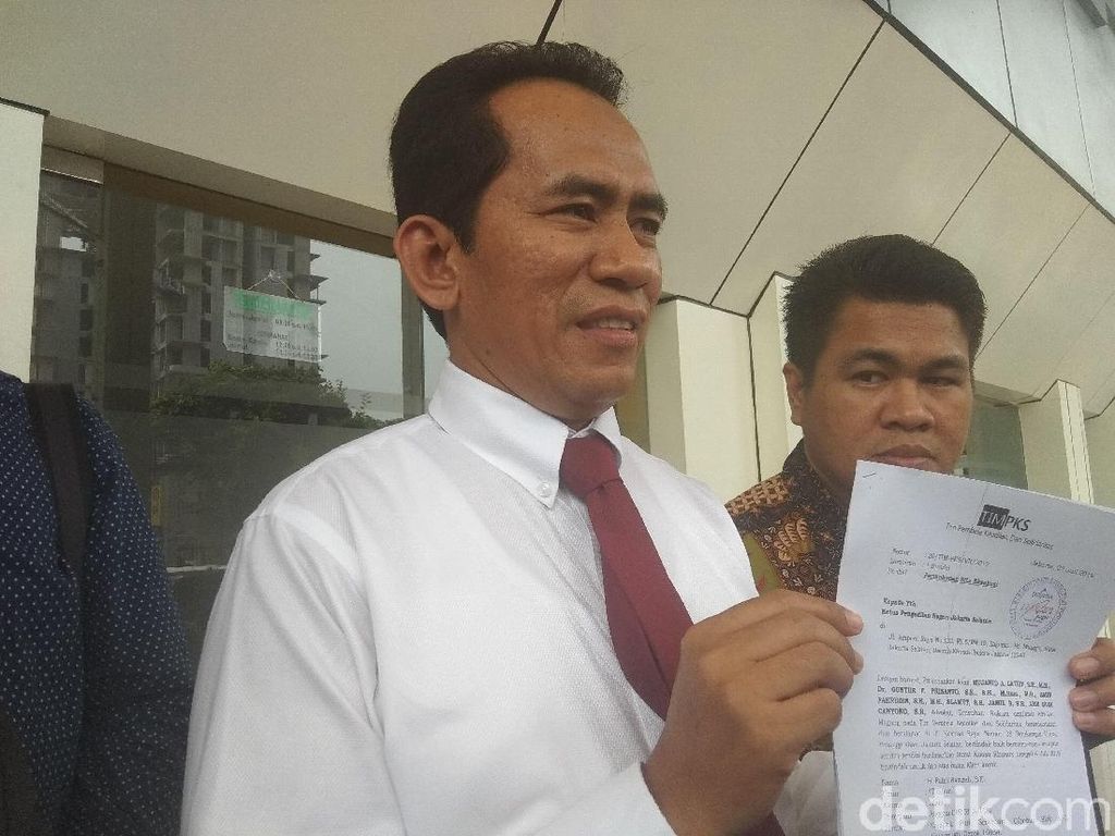Fahri Hamzah Resmi Ajukan Sita Aset Milik Sohibul-HNW ke Pengadilan Fahri Hamzah Resmi Ajukan Sita Aset Milik Sohibul-HNW ke Pengadilan