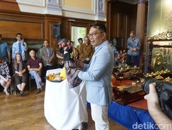 6 Hari Lawatan ke Inggris-Swedia, RK Resmikan Sudut Sunda di London