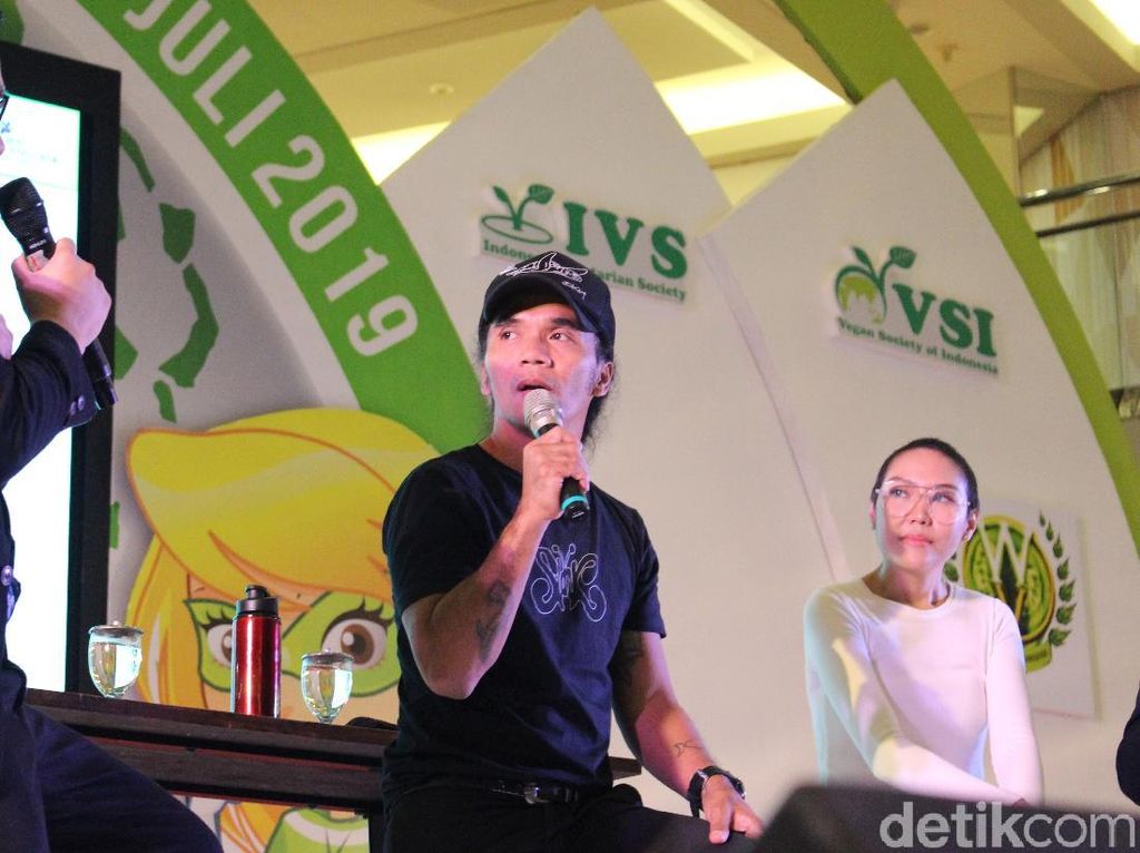 Transformasi Kaka Slank, Mantan Pecandu yang Jadi Pegiat Diet Vegan Transformasi Kaka Slank, Mantan Pecandu yang Jadi Pegiat Diet Vegan