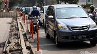 Jalan Menyempit, Cikini Raya Padat Merayap