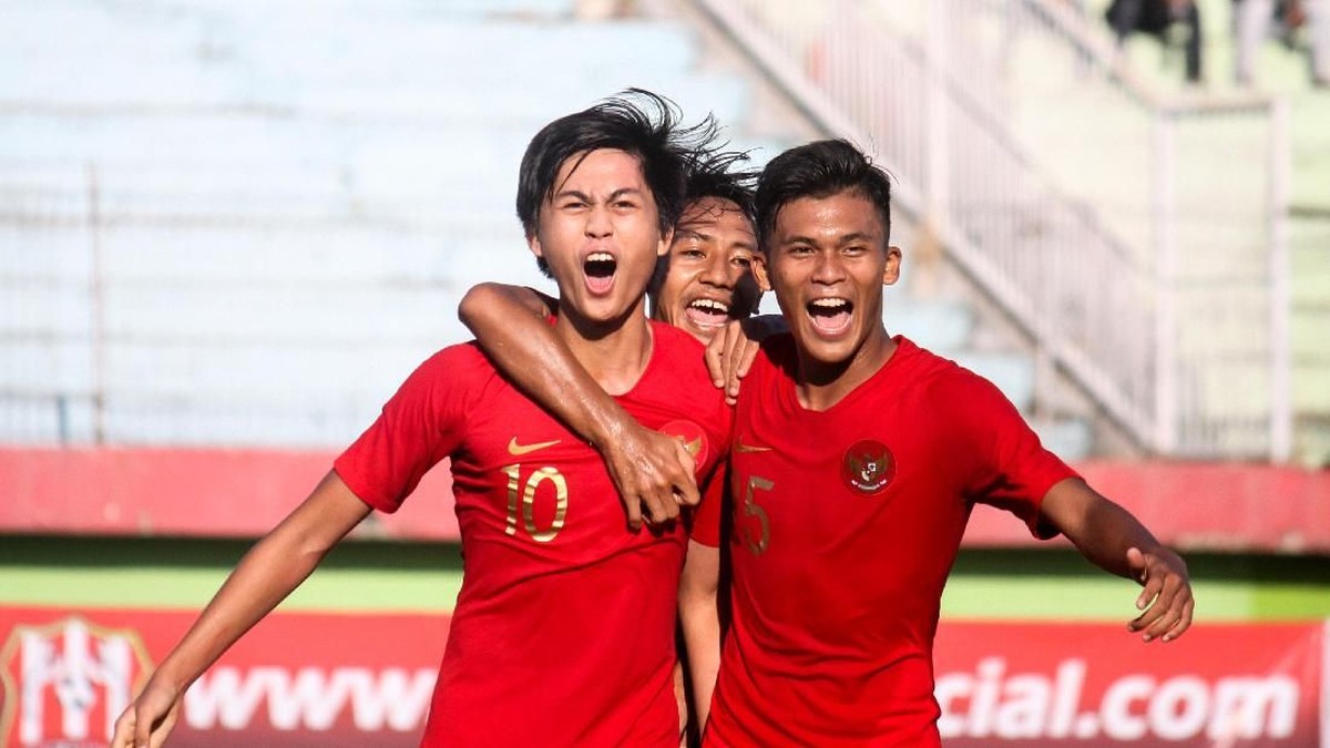 Timnas Indonesia U-19 dalam satu laga di Piala AFF U-19. (Foto: Umarul Faruq/Antara)