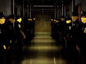 Mana Watchmen yang Lebih Seru; Seri atau Filmnya? Mana Watchmen yang Lebih Seru; Seri atau Filmnya?