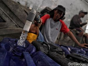 Warga Miskin Jakarta Sulit Nikmati Air Bersih