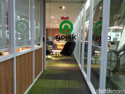 Telkomsel Guyur Rp 2,1 Triliun ke Gojek