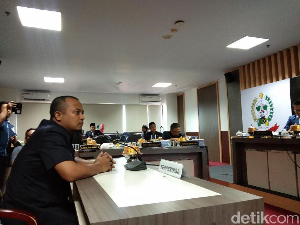 Wagub Sulsel Diperiksa Pansus Angket, Sidang Digelar Tertutup Wagub Sulsel Diperiksa Pansus Angket, Sidang Digelar Tertutup