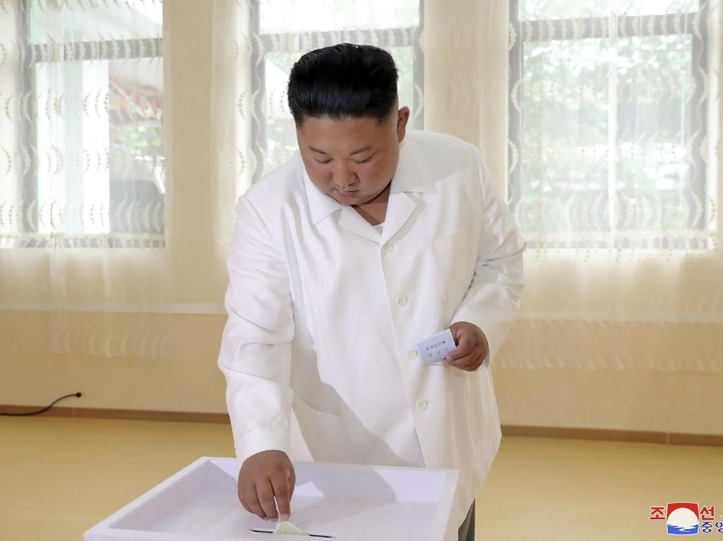 Pemilu Daerah Korut Diikuti 99,98 % Pemilih, Kim Jong-Un Ikut Memilih Pemilu Daerah Korut Diikuti 99,98 % Pemilih, Kim Jong-Un Ikut Memilih