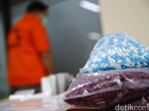 Distributor Nakal Bikin Obat Palsu, Salurkan ke 197 Apotek di Jabodetabek Distributor Nakal Bikin Obat Palsu, Salurkan ke 197 Apotek di Jabodetabek