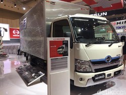 GIIAS 2019: Hino Dutro Hybrid, Tenaga Oke BBM Irit 13,6 Km/Liter