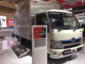 Sambut Penerapan B30, Hino Lakukan 2 Tes Ini Sambut Penerapan B30, Hino Lakukan 2 Tes Ini