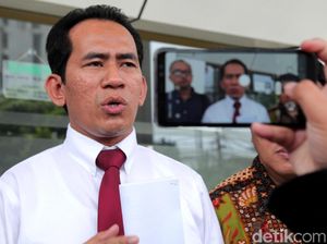 Fahri Hamzah Ajukan Penyitaan Aset Petinggi PKS ke Pengadilan Fahri Hamzah Ajukan Penyitaan Aset Petinggi PKS ke Pengadilan