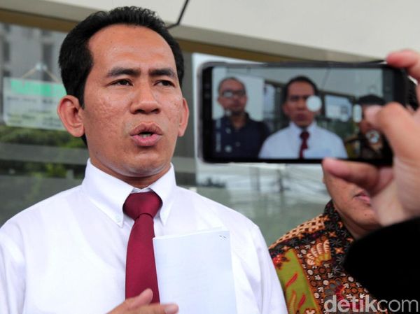 Fahri Hamzah Ajukan Penyitaan Aset Petinggi PKS ke Pengadilan