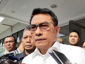 Moeldoko: Pemerintah Bukan Diam, tapi Kerja Keras Tangani Karhutla Moeldoko: Pemerintah Bukan Diam, tapi Kerja Keras Tangani Karhutla