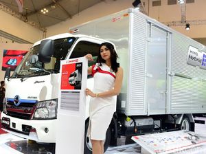 Truk dan Bus Hino Siap Tenggak B30
