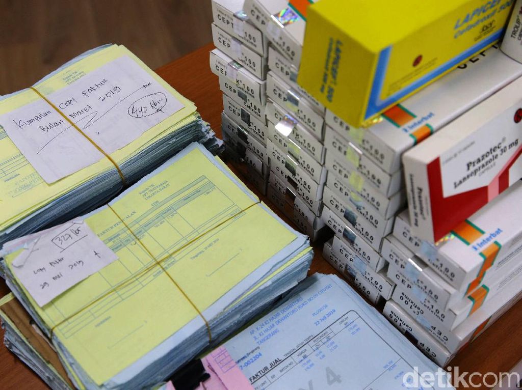 Polri Telusuri Penyebaran Obat Paten Palsu di Semarang secara Online Polri Telusuri Penyebaran Obat Paten Palsu di Semarang secara Online