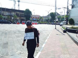 Saat Lilik Gantikan Nazar Amien Rais Jalan Kaki Yogya-Jakarta Saat Lilik Gantikan Nazar Amien Rais Jalan Kaki Yogya-Jakarta