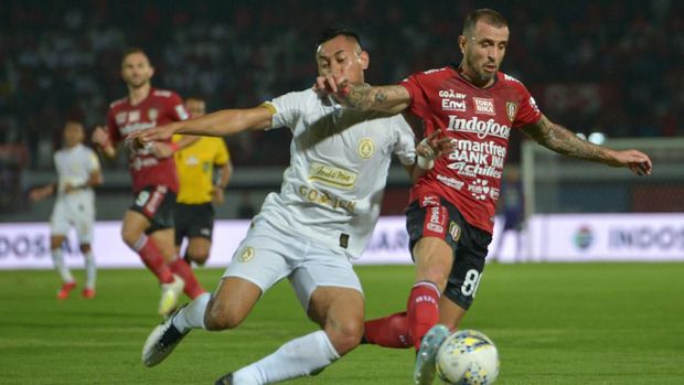 PSS (putih) tampil apik di Liga 1 musim lalu.