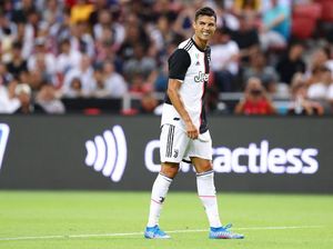 Diganti di Tengah Laga, Cristiano Ronaldo Protes ke Maurizio Sarri?