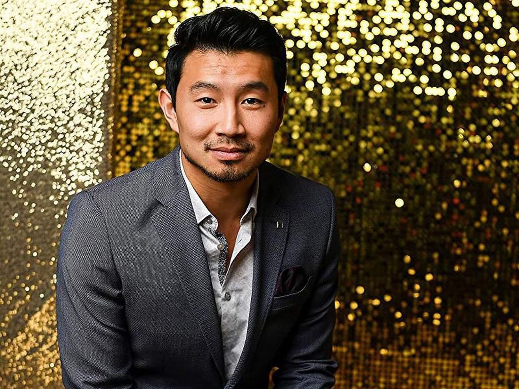 Bintangi Shang-Chi, Simu Liu Malah Dihina di Cina Bintangi Shang-Chi, Simu Liu Malah Dihina di Cina
