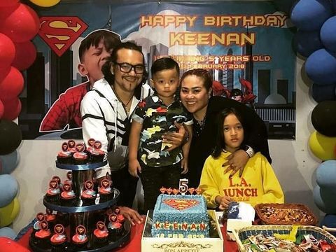 Keluarga Nunung/