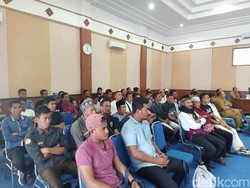 Tolak Penutupan Pulau Komodo, Warga Mengadu ke DPRD Manggarai Barat