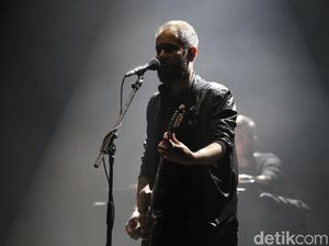 Video: Cigarettes After Sex Buka Konser di Indonesia dengan Lagu Xs