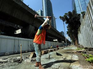 Terbitkan Ingub Polusi, Anies Minta Proyek Fasilitas Pedestrian Dipercepat