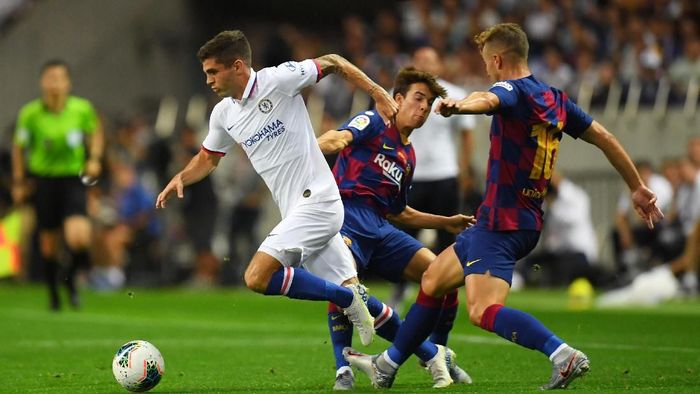 Chelsea sementara unggul 1-0 atas Barcelona di babak pertama pertandingan pramusim Rakuten Cup 2019. (Foto: Atsushi Tomura/Getty Images) Chelsea sementara unggul 1-0 atas Barcelona di babak pertama pertandingan pramusim Rakuten Cup 2019. (Foto: Atsushi Tomura/Getty Images)