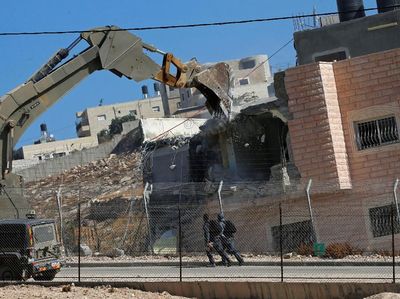Potret Israel Hancurkan Permukiman Palestina di Kawasan Tepi Barat